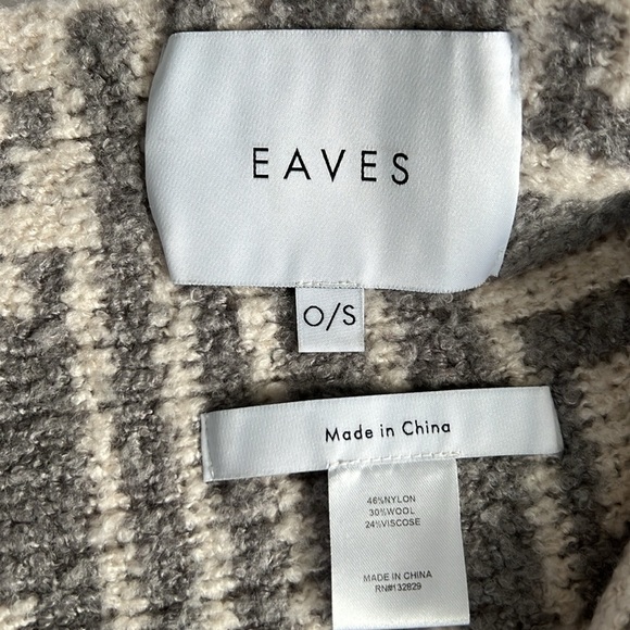 EAVES Oria plush scarf - Picture 2 of 3